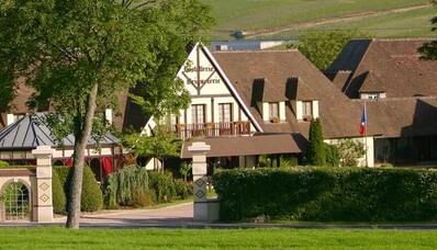 Hostellerie La Briqueterie Epernay Champagne gastronomische escapade per helikopter