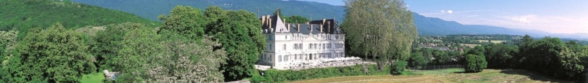 Helikopterverhuur : Château de Divonne Jura Lac Léman