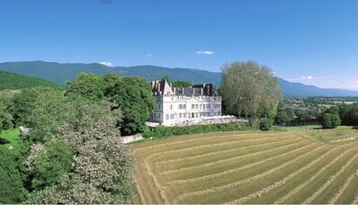 Helikopterverhuur : Château de Divonne Jura Lac Léman