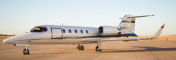 Location de jet privé : Cessna CJ sur piste herbeuse.