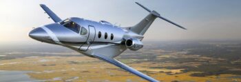 Location de jet privé : petit jet au design élégant.