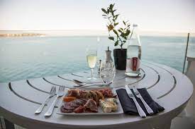 restaurant bord de mer à Cannes