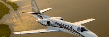location de jet privé : LEARJET 31 sur le tarmac