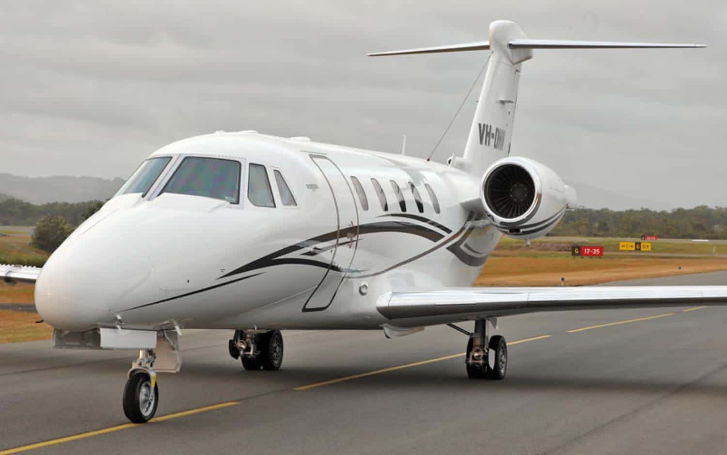 location de jet privé - Citation VII blanc sur piste