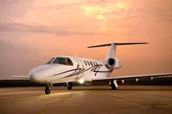 Citation CJ4 sur la piste de décollage