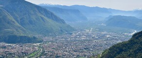 Bolzano: privé jet huren 