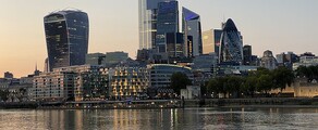 Napels - Londen: privé jet huren