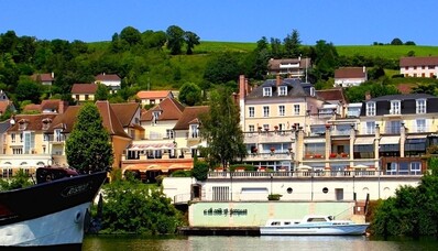 Huur een helikopter voor La Côte Saint-Jacques in Joigny