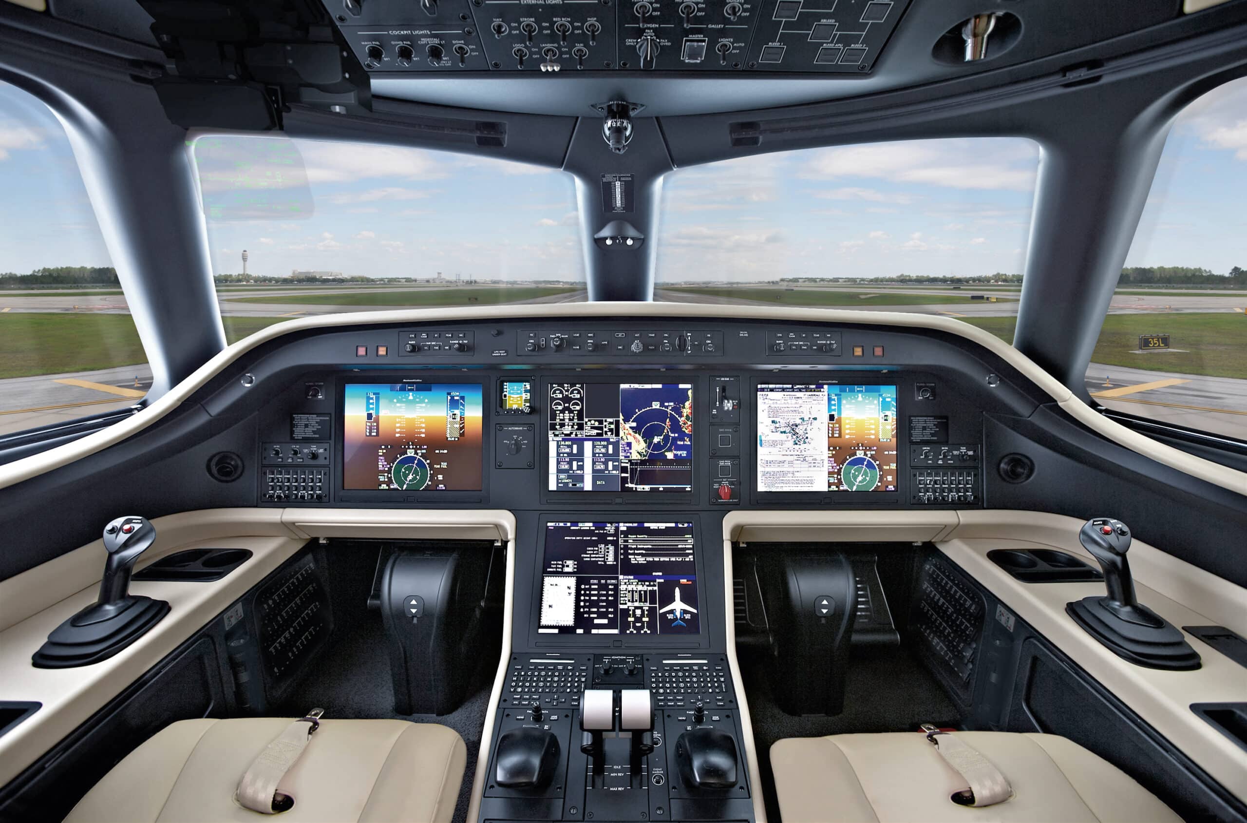 Praetor 600 cockpit