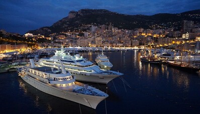 Jachten en privéjets: twee droomwerelden.