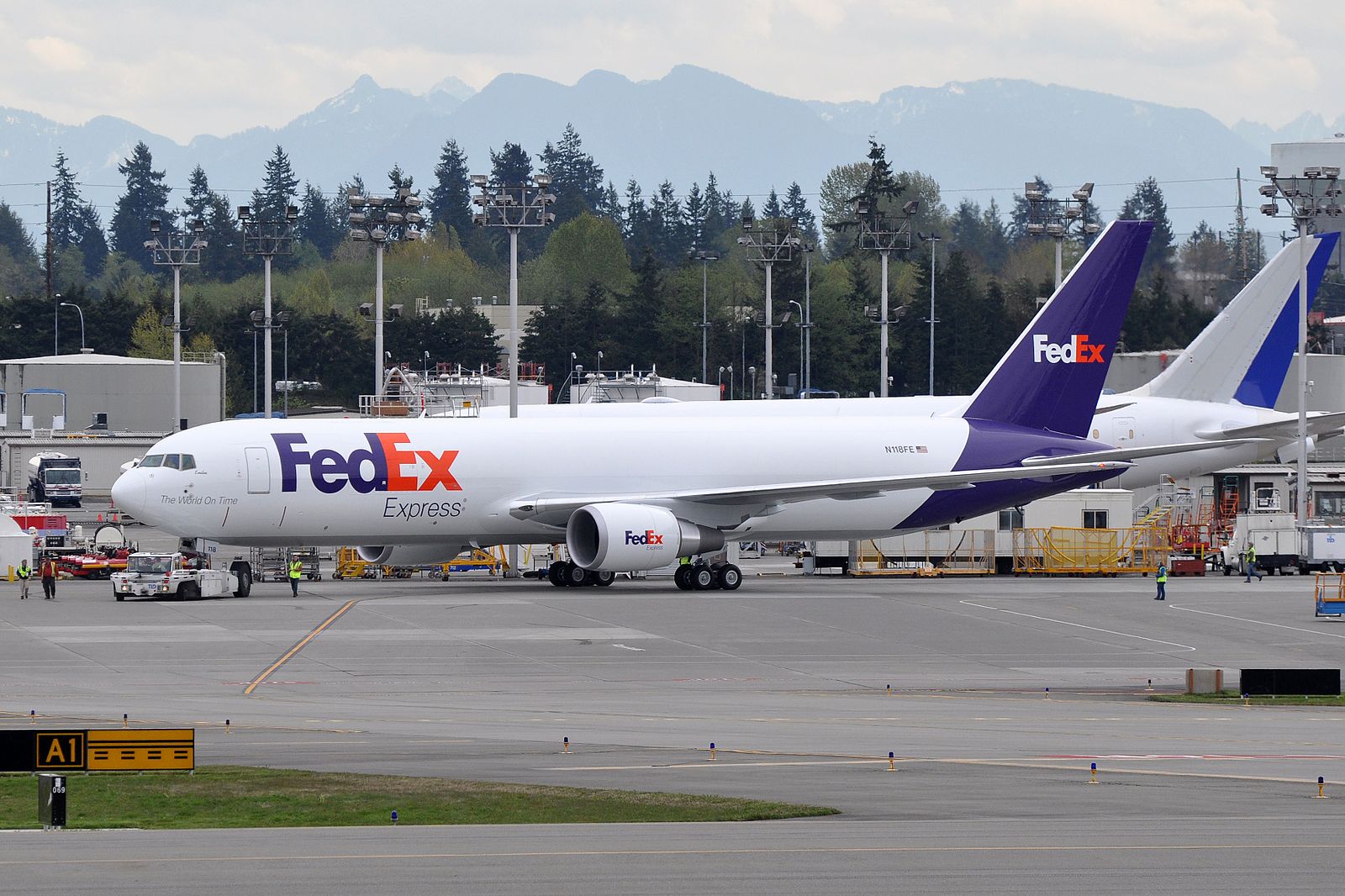 Boeing 767-300F FedEx