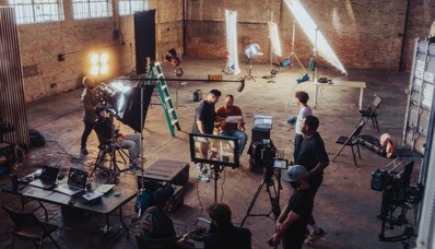 Filmploegen en productieapparatuur vervoeren: doe een beroep op privéluchtvaart.