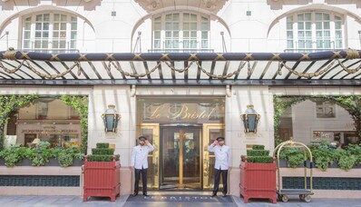 Luxe hotel in Parijs: Uitmuntendheid opnieuw gedefinieerd in Bristol Parijs