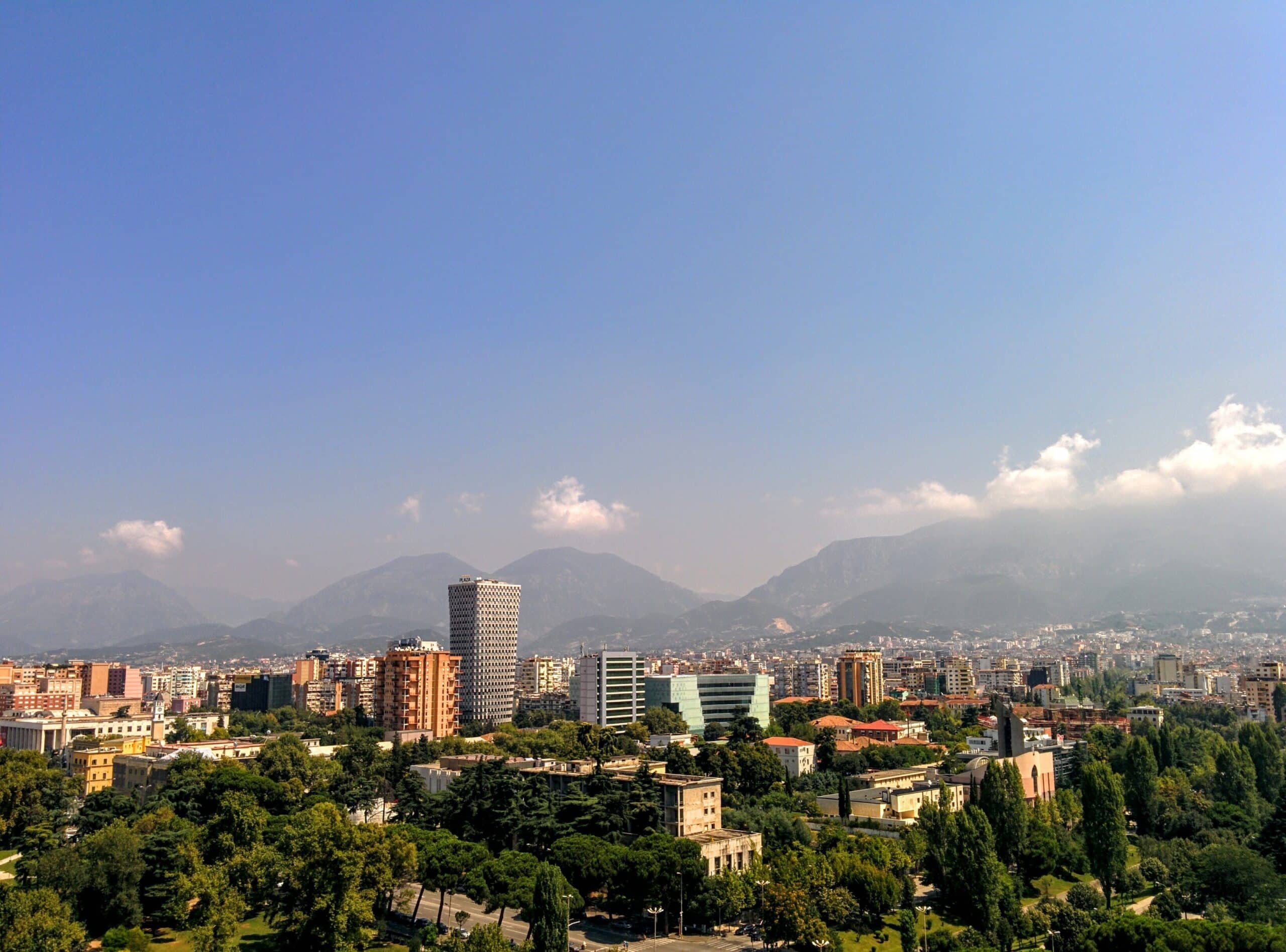Tirana ville