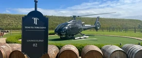 Helikoptervlucht langs de grote wijngaarden van Italië